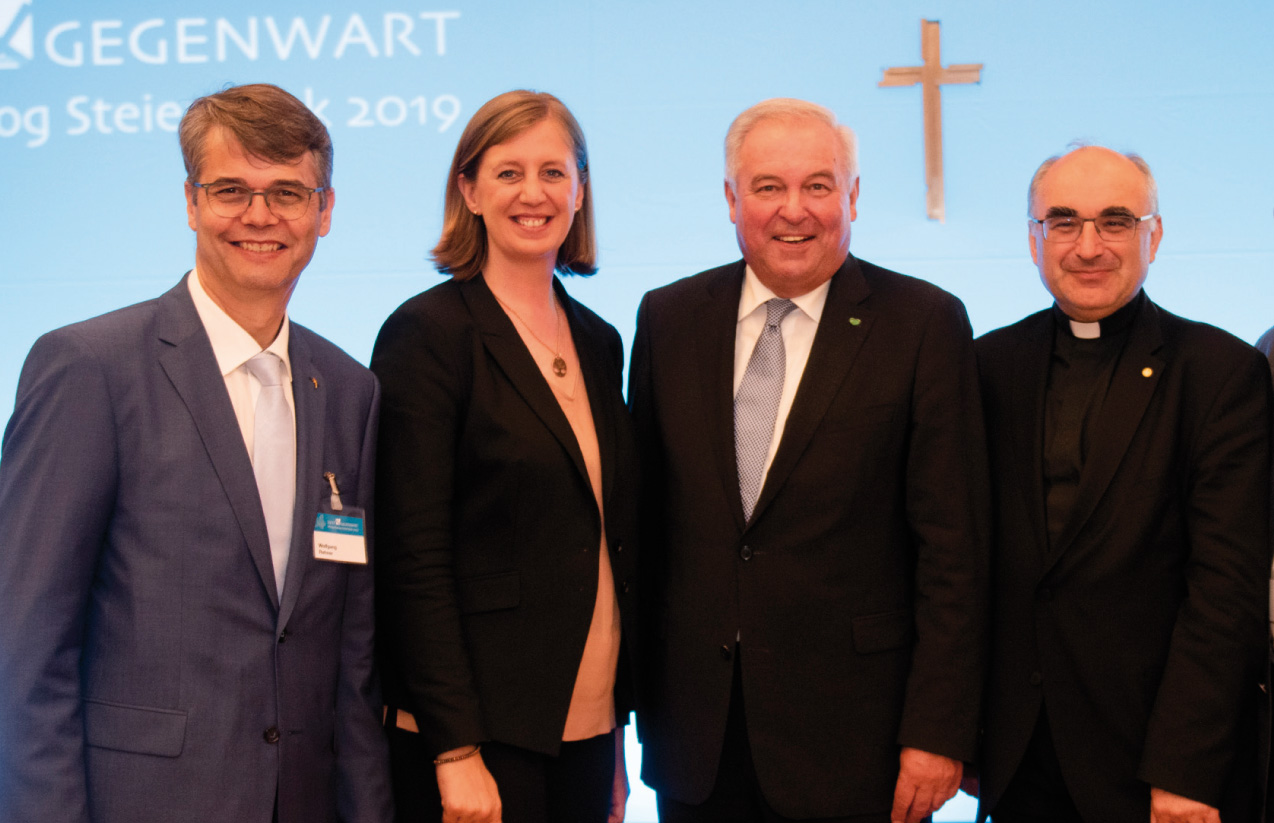 v.l.n.r.: Superintendent Wolfgang Rehner, Landesrätin Barbara Eibinger-Miedl, Landeshauptmann Hermann Schützenhöfer, Bischof Wilhelm Krautwaschl PFD-19 © Michaela Lorbe