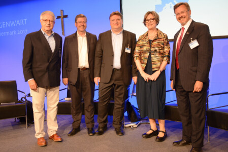 (v.l.n.r.:)
Wolfgang Petritsch, Daniel S. Hamilton, Stefan Winkler, Michaela Hoenicke-Moore, Stephen A. Hubler