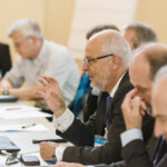 Pfingstdialog Insieme-Gruppe bei der Arbeit