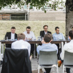 Pfingstdialog Insieme-Gruppe bei der Arbeit