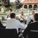 Pfingstdialog Insieme-Gruppe bei der Arbeit