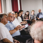 Pfingstdialog Insieme-Gruppe bei der Arbeit